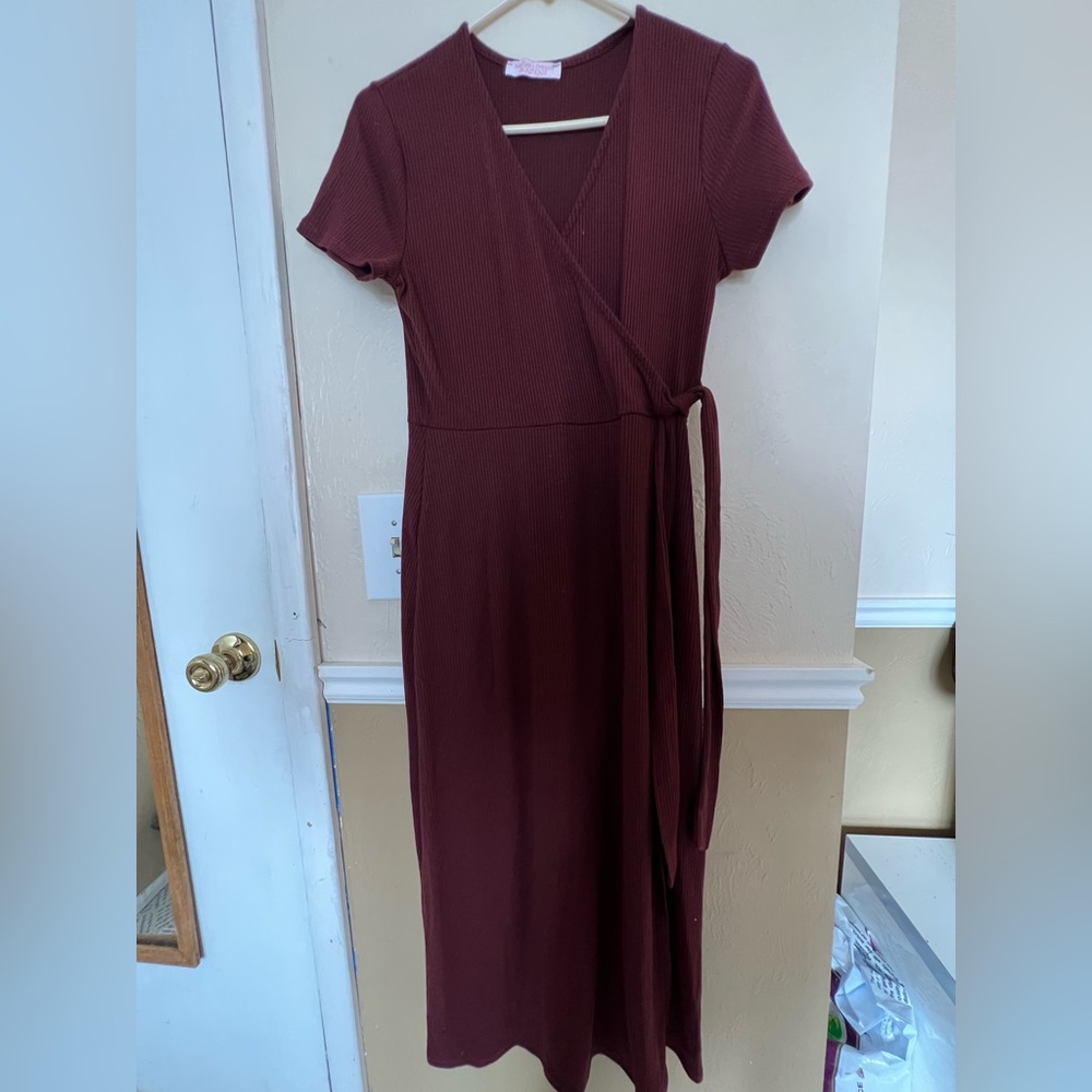 Red medium size dress. Great condition no wear or tear.